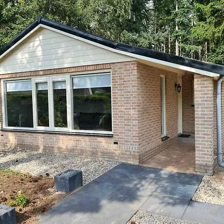 Bosgeur Bij Bos7 Op De Veluwe * Putten